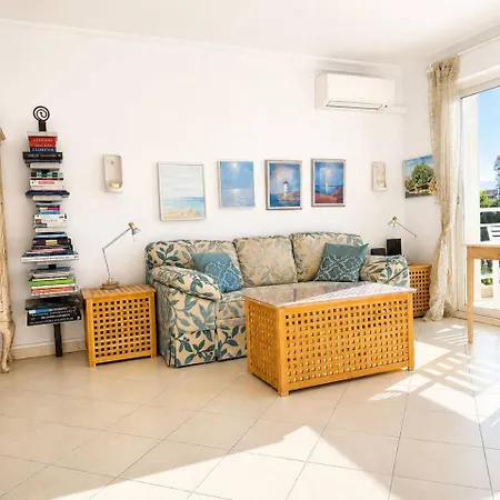 Apartamento Near The And Pool *