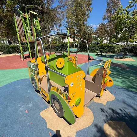 Appartement Near The And Pool