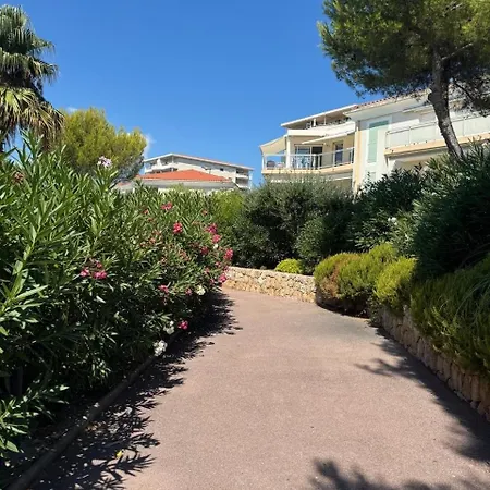 Appartement Near The And Pool Antibes
