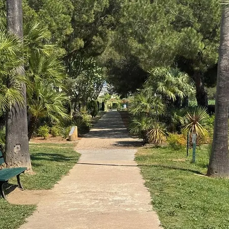 Near The And Pool Appartement Antibes